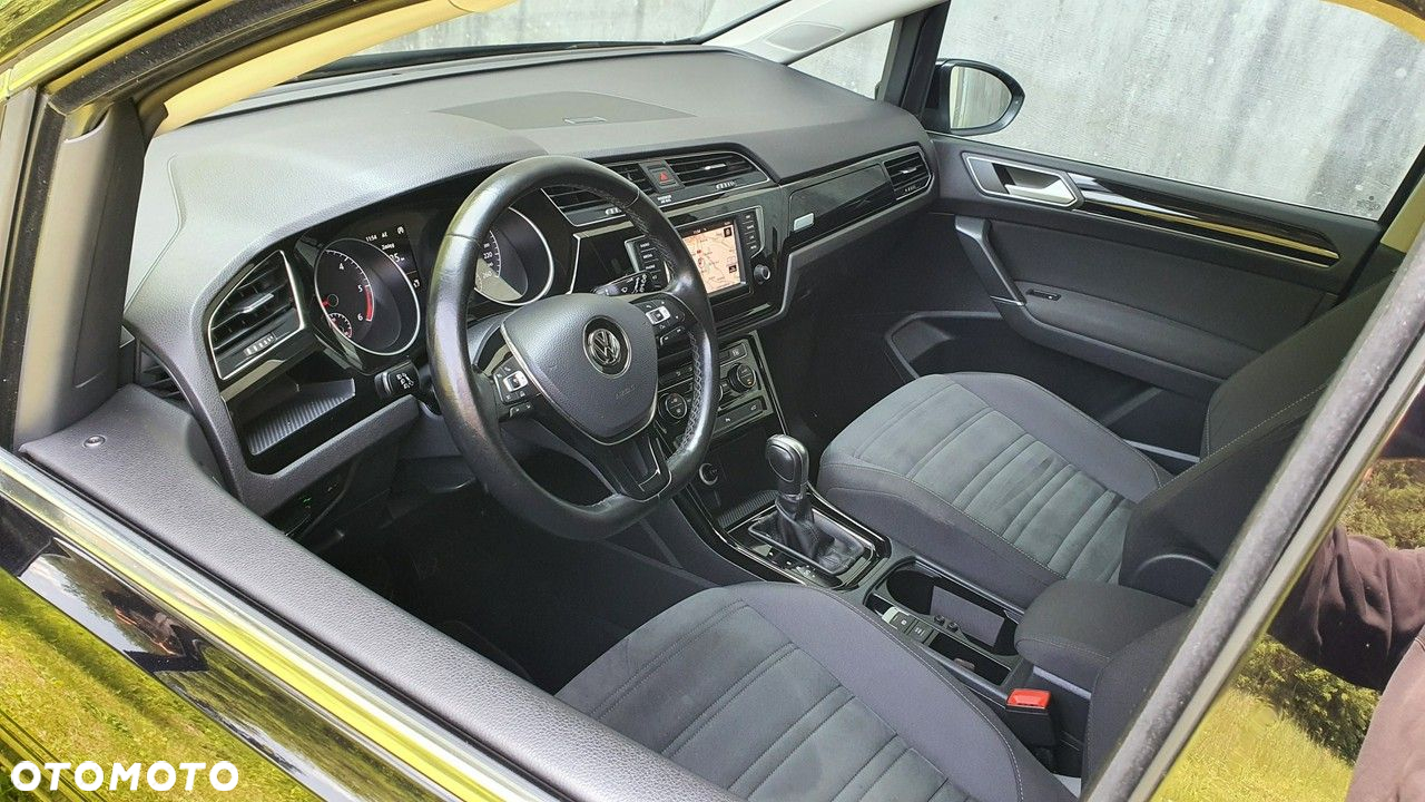 Volkswagen Touran 2.0 TDI BMT Highline DSG - 12