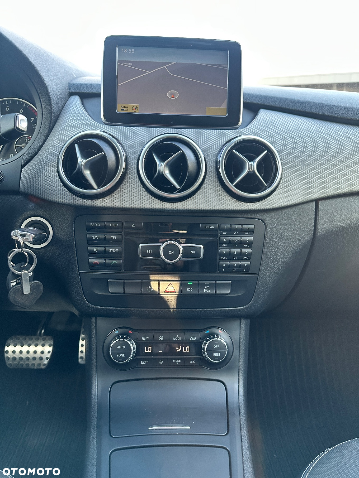 Mercedes-Benz Klasa B 180 (BlueEFFICIENCY) 7G-DCT - 19