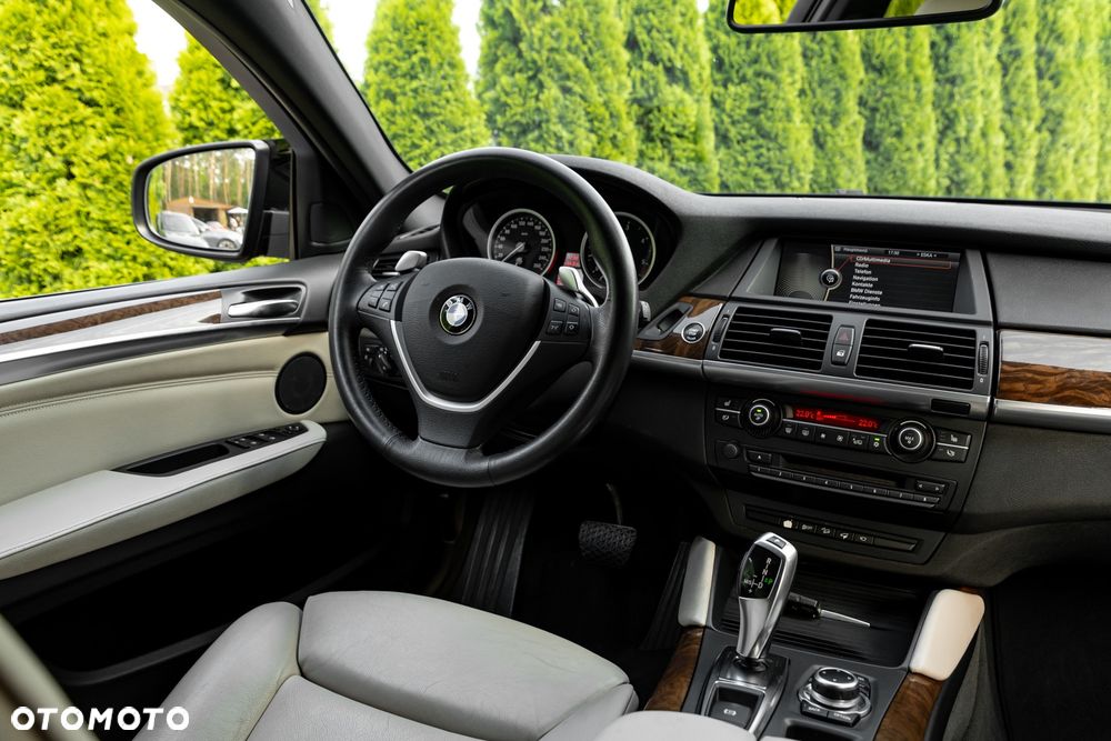 BMW X6 xDrive40d - 28