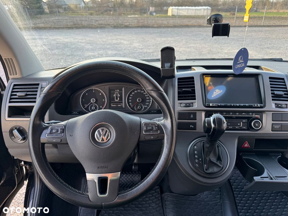 Volkswagen Caravelle - 15
