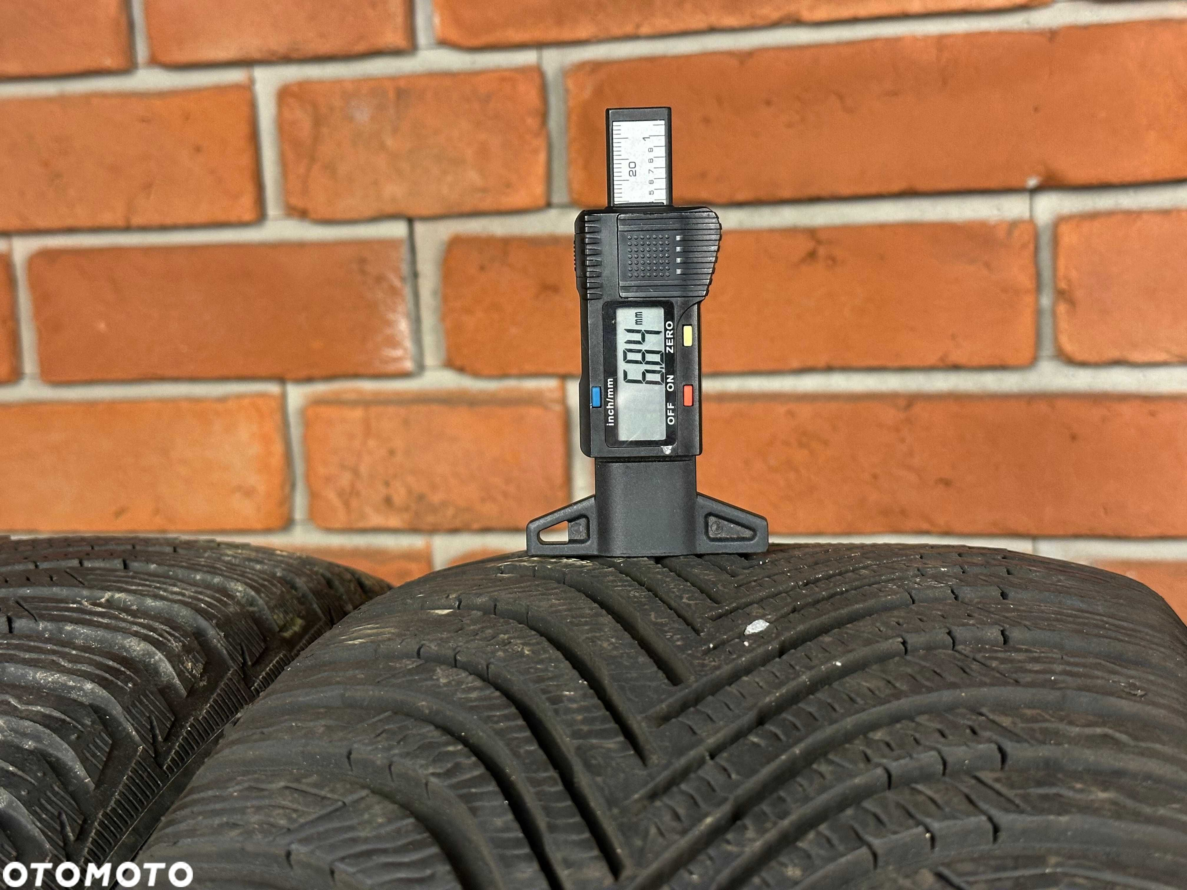 Opony Michelin Alpin 5 215/55R17 98V XL 7.5mm - 5