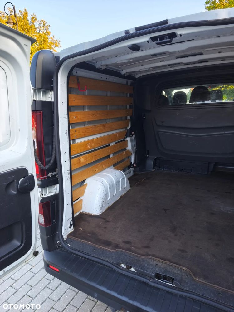 Renault Trafic - 23