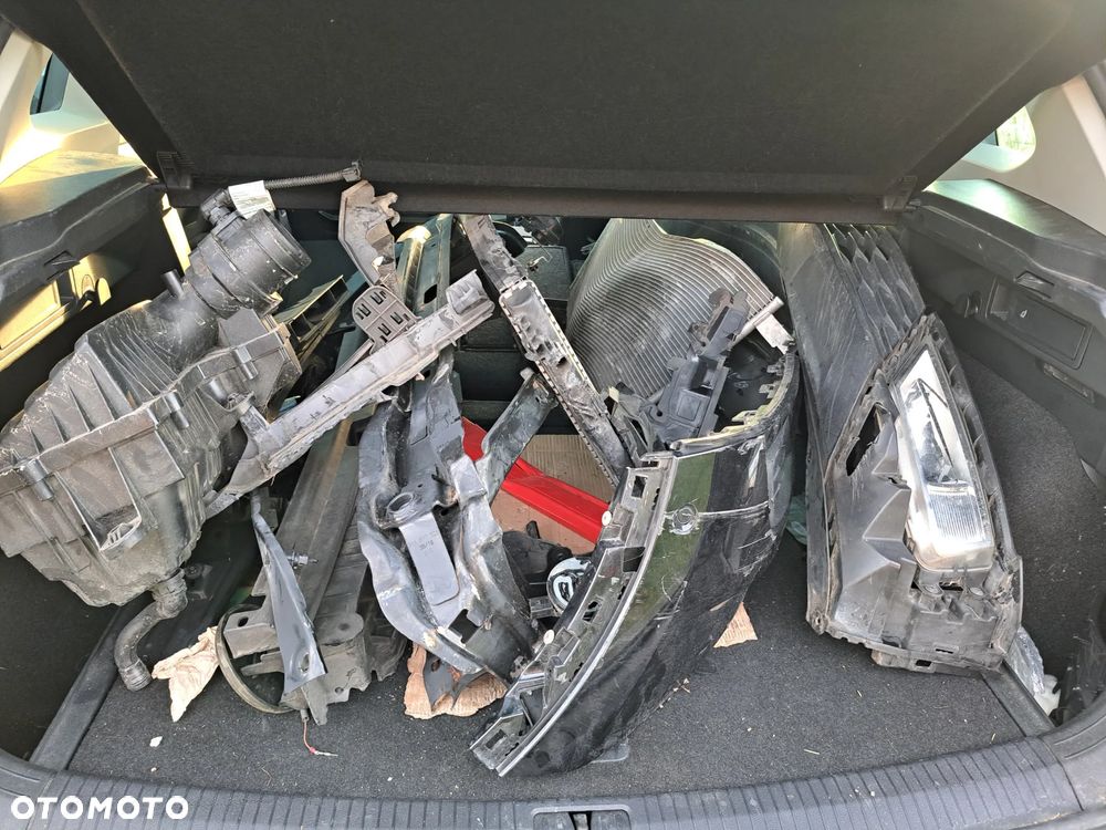 Volkswagen Tiguan - 11