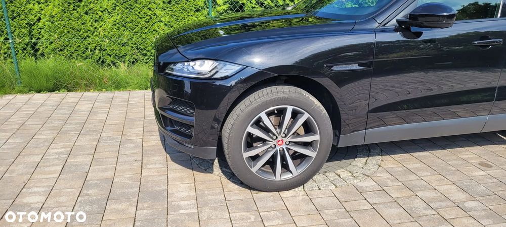 Jaguar F-Pace 2.0 i4D AWD R-Sport - 2