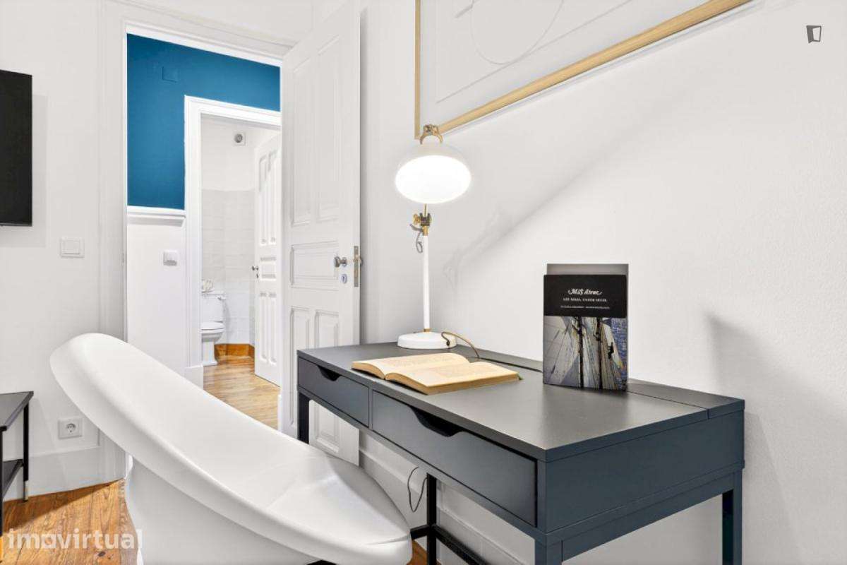 Quarto - localizado em Marquês de Pombal Lisbon - Grande imagem: 4/23