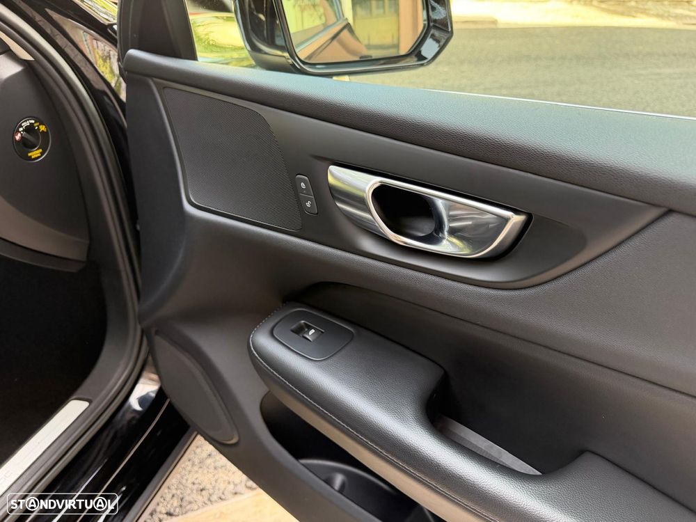 Volvo V60 2.0 T6 AWD TE Inscription Expression - 31