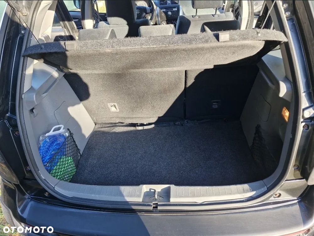 Suzuki SX4 - 12