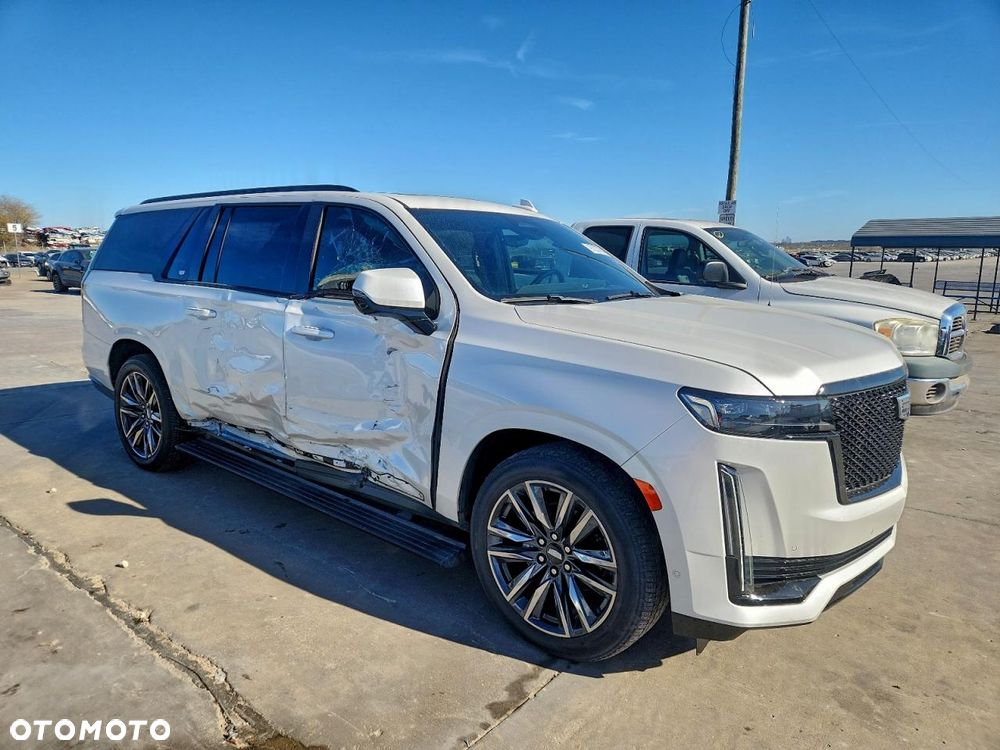 Cadillac Escalade - 5