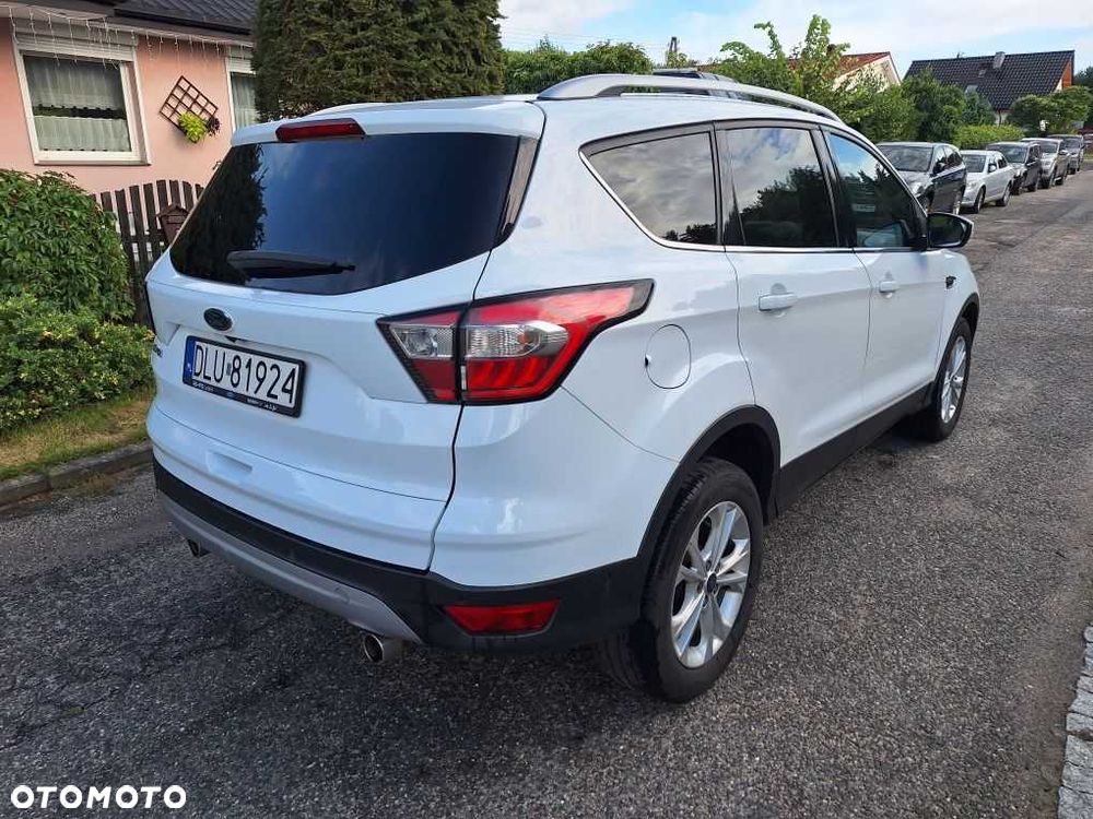 Ford Kuga - 4