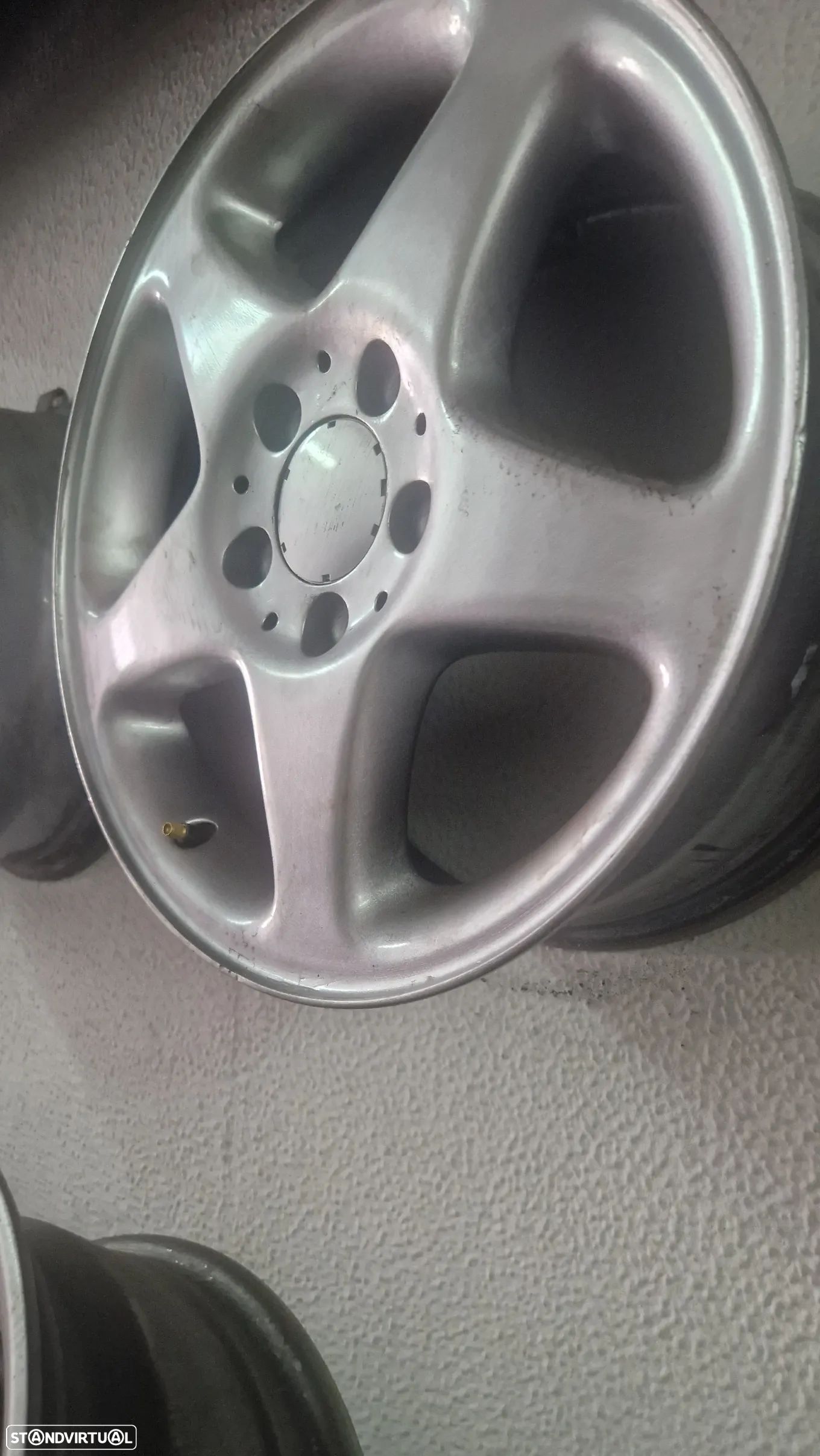 JANTES 16 MERCEDES C AVANTGARDE USADAS EM BOM ESTADO COM PNEUS USADOS - 1