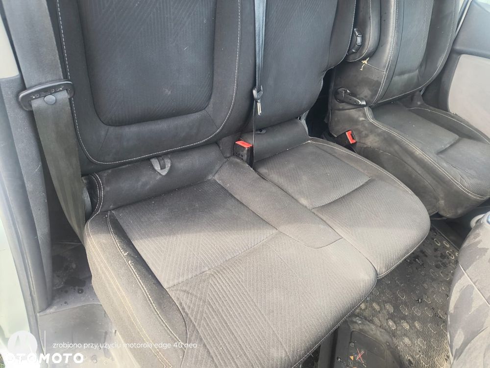 Renault Trafic - 13