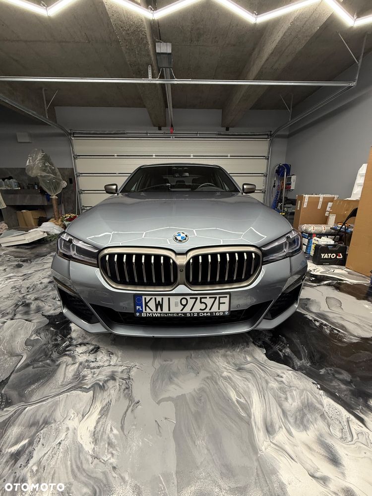 BMW Seria 5 M550i xDrive - 3