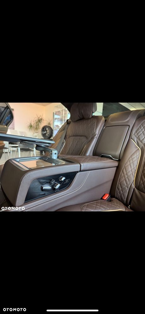 BMW Seria 7 740Li - 9