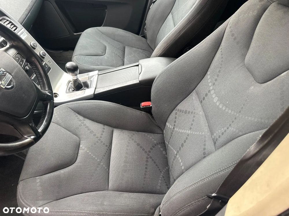 Volvo XC 60 D5 AWD Kinetic - 20