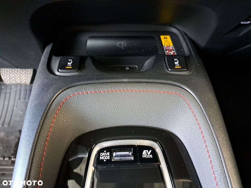 Toyota Corolla 1.8 Hybrid GR Sport - 28
