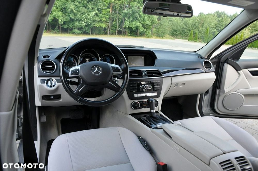 Mercedes-Benz Klasa C - 30