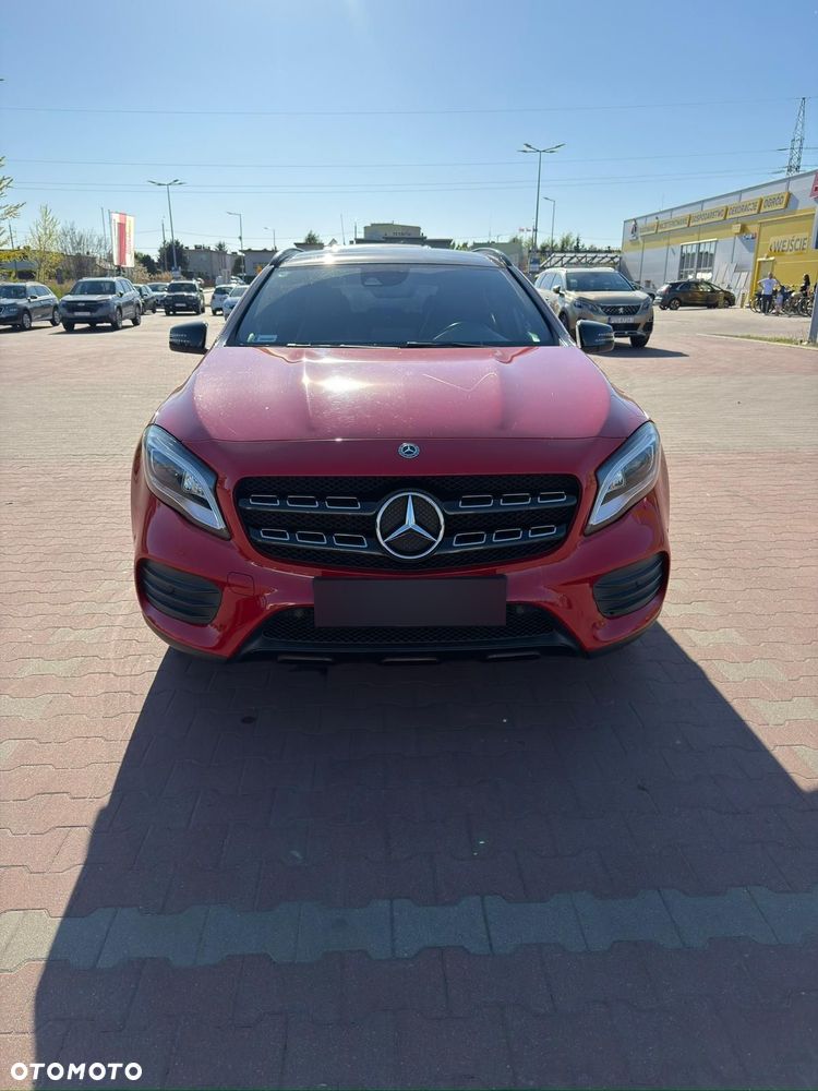 Mercedes-Benz GLA 200 7G-DCT AMG Line - 4