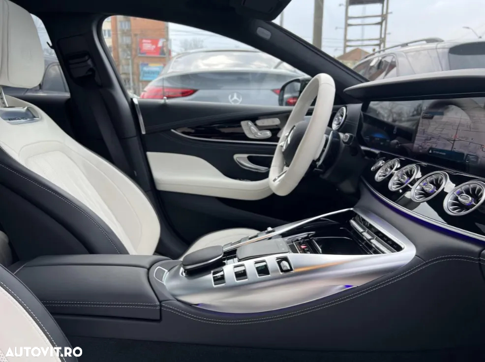 Mercedes-Benz AMG GT 53 4MATIC+ MHEV - 14