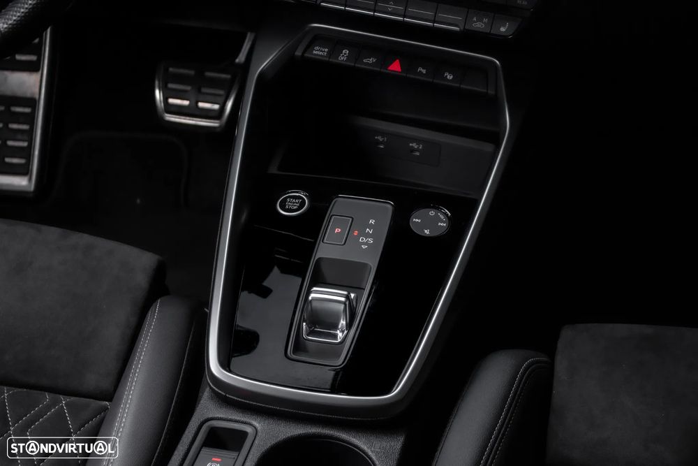 Audi A3 Sportback 45 TFSIe S tronic S line - 42