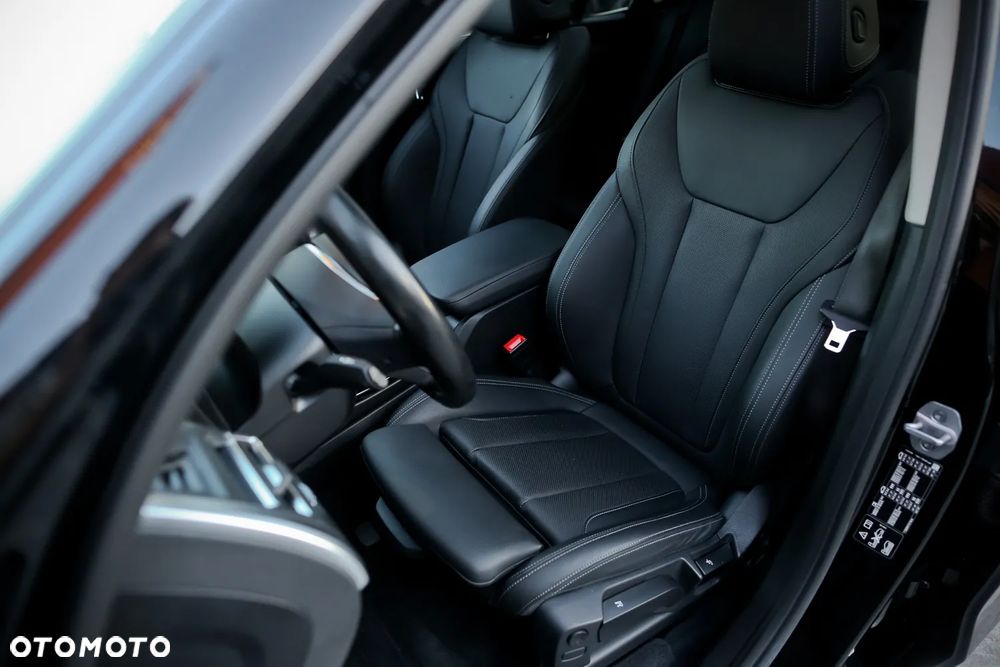 BMW X3 xDrive20d xLine - 20