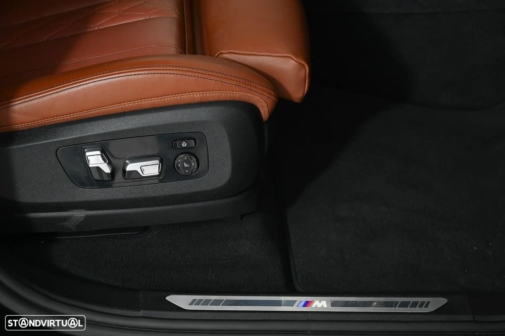 BMW X5 50 e xDrive Edição Desportiva M - 23