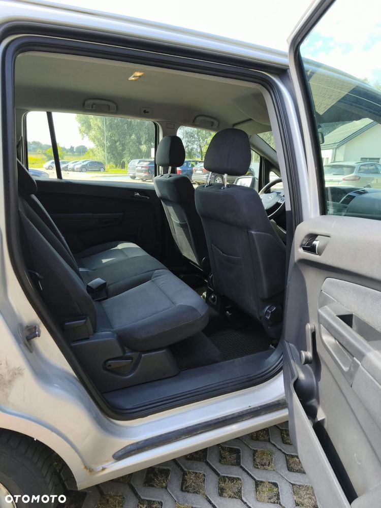 Opel Zafira 1.8 Enjoy - 9