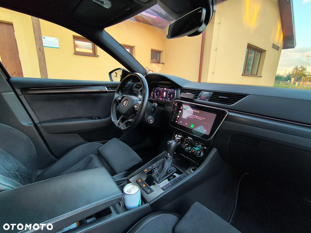 Skoda Superb 2.0 TDI SCR Sportline DSG - 12