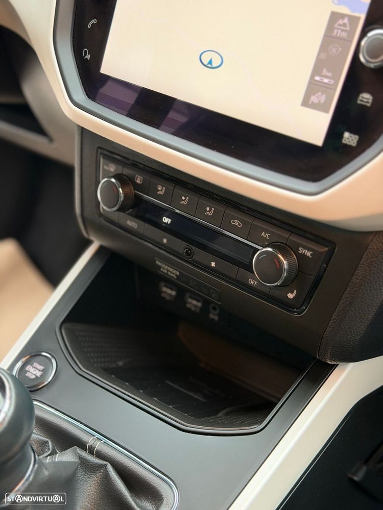 SEAT Arona - 12