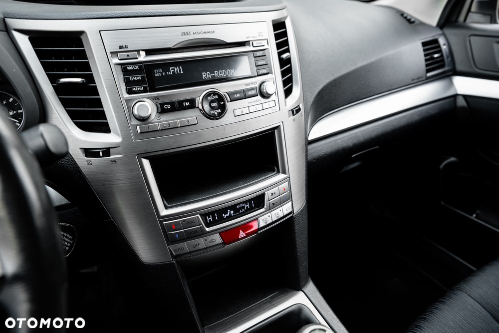 Subaru Legacy 2.0i Trend - 34