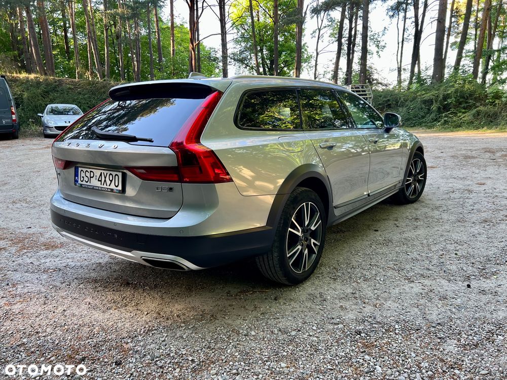 Volvo V90 Cross Country D5 AWD - 28
