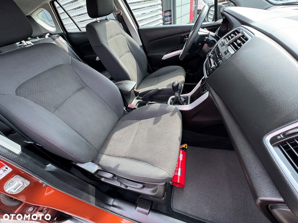 Suzuki SX4 S-Cross 1.0 T Comfort - 18