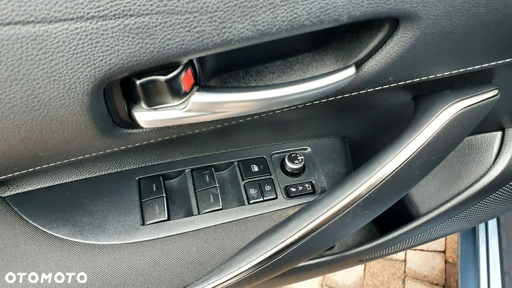 Toyota Corolla - 36