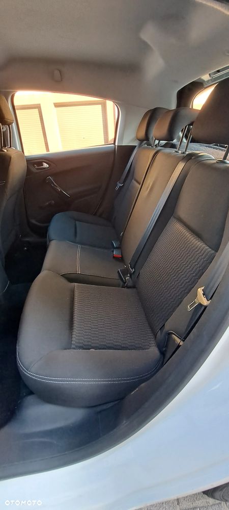 Peugeot 208 Blue-HDi 100 Stop&Start Active - 12