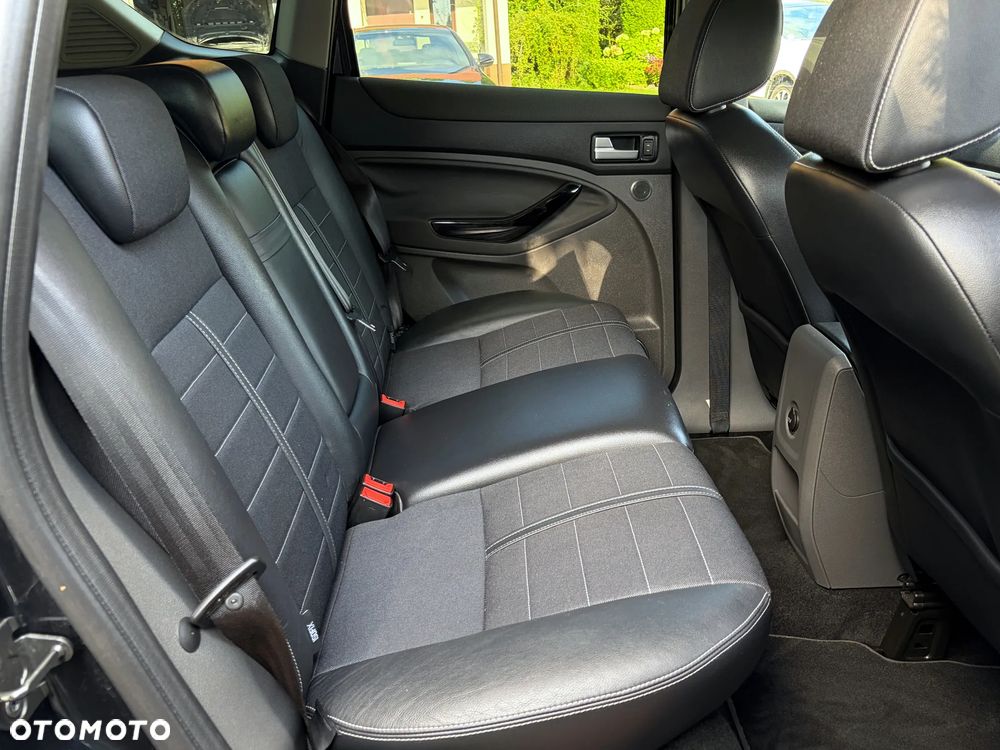 Ford Kuga 2.0 TDCi 4x4 Titanium - 8