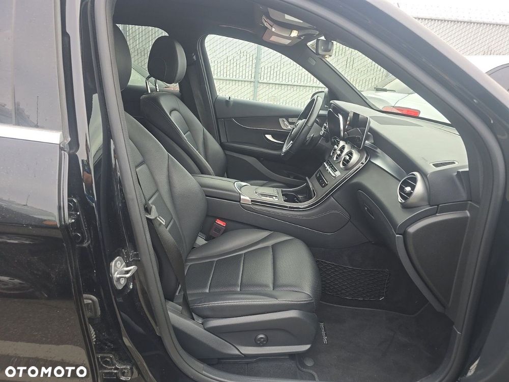 Mercedes-Benz GLC 300 4-Matic - 8