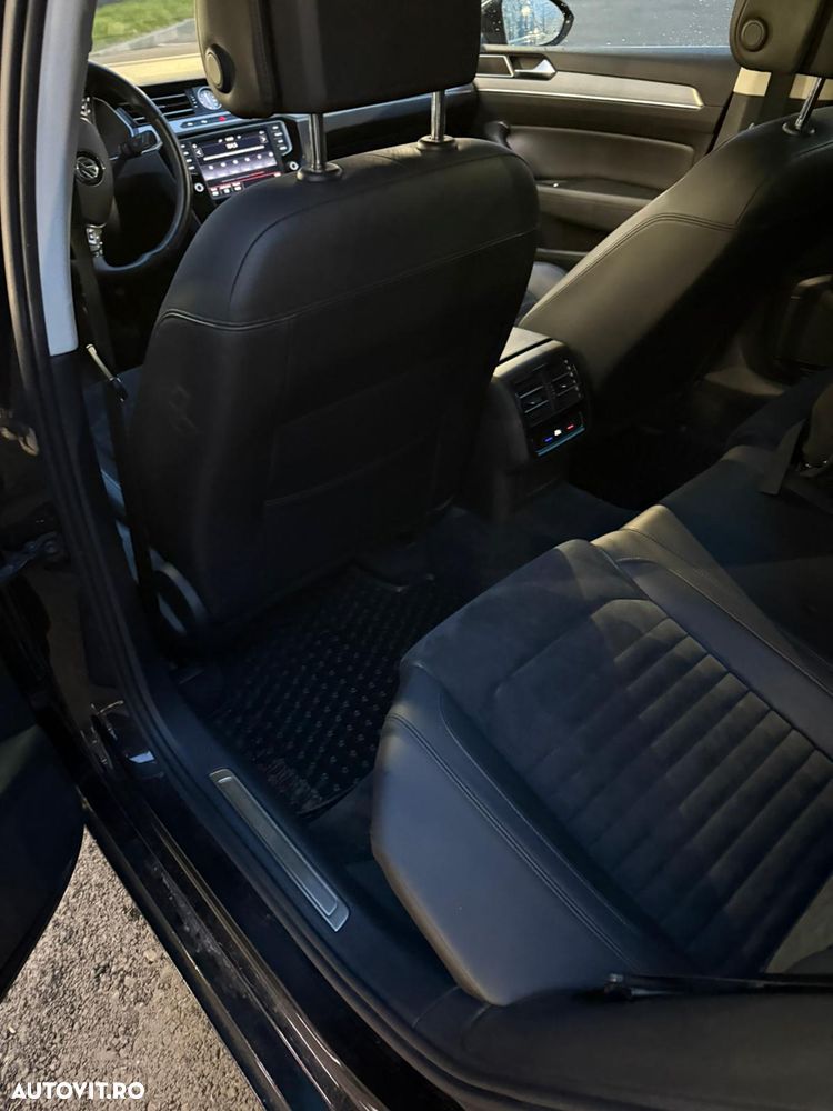 Volkswagen Passat - 10