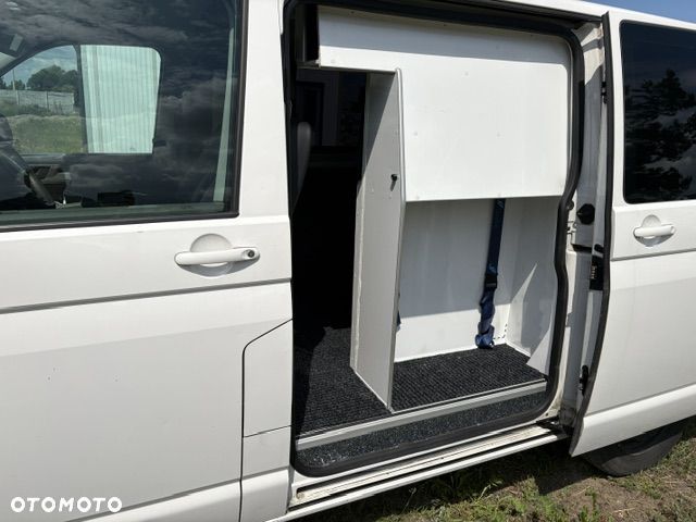Volkswagen Transporter - 25