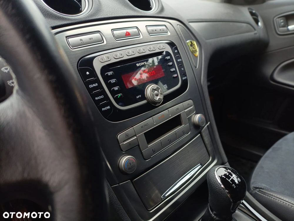 Ford Mondeo 1.6 Titanium - 8