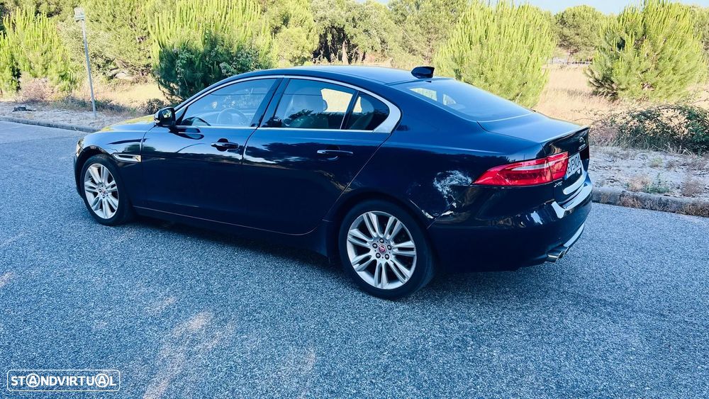 Jaguar XE 20d Aut. Prestige - 35
