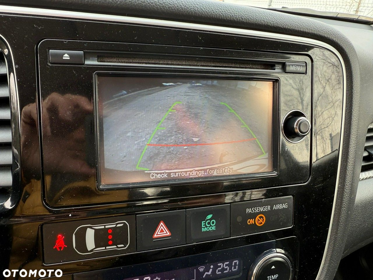 Mitsubishi Outlander - 11