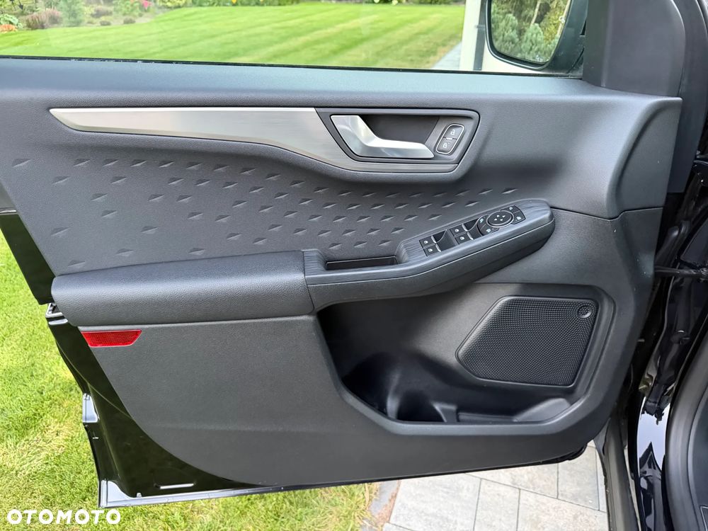 Ford Kuga 2.5 Duratec PHEV TITANIUM X - 25