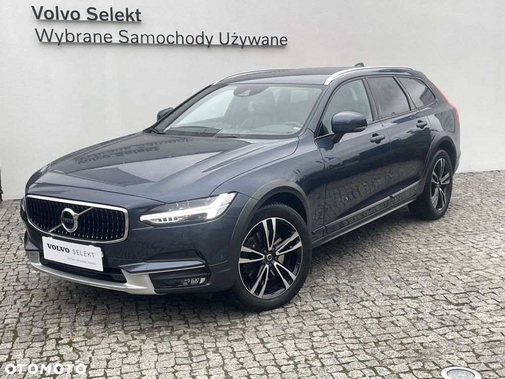 Volvo V90 Cross Country - 2