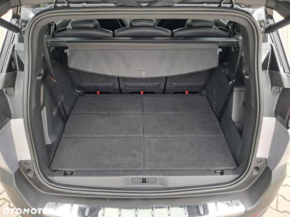 Peugeot 5008 - 12
