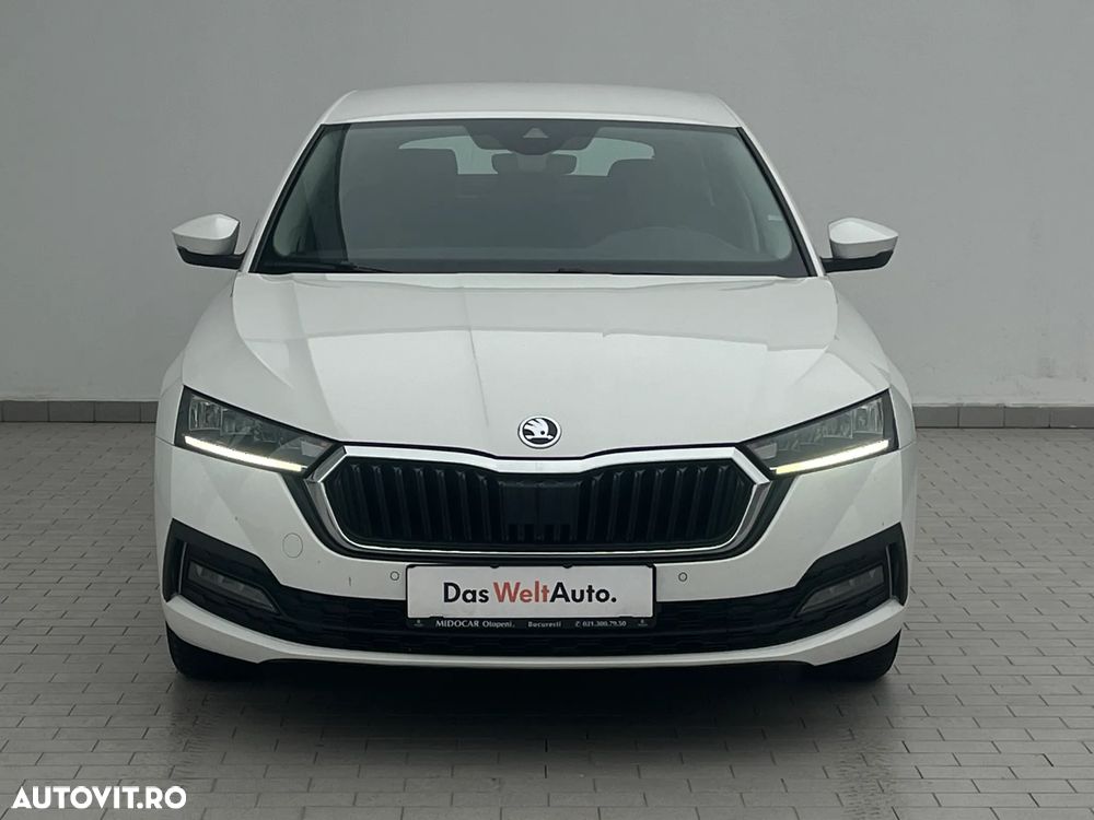 Skoda Octavia 2.0 TDI DSG Ambition - 2