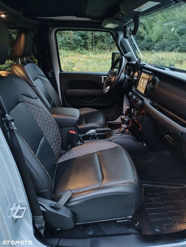 Jeep Wrangler 2.0 4xe Plug-In Hybrid Hardtop Sahara - 24