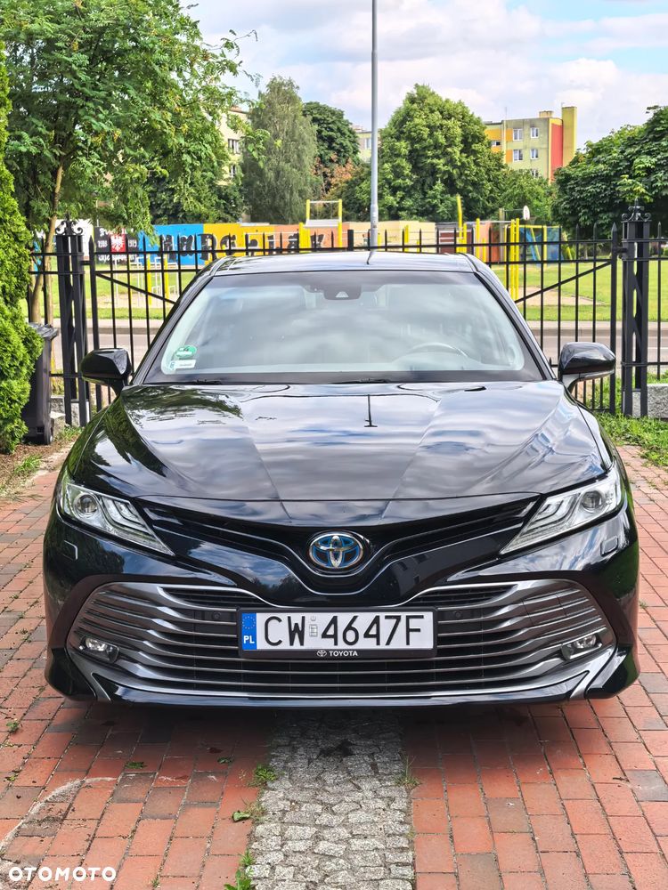 Toyota Camry 2.5 Hybrid Executive CVT - 2