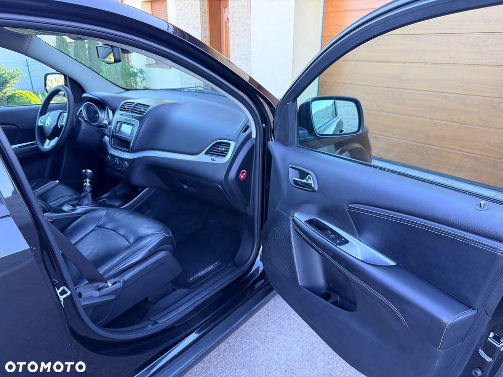 Fiat Freemont 2.0 Multijet 16V DPF Urban - 29