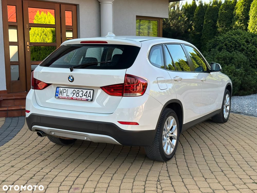 BMW X1 sDrive18i xLine - 12