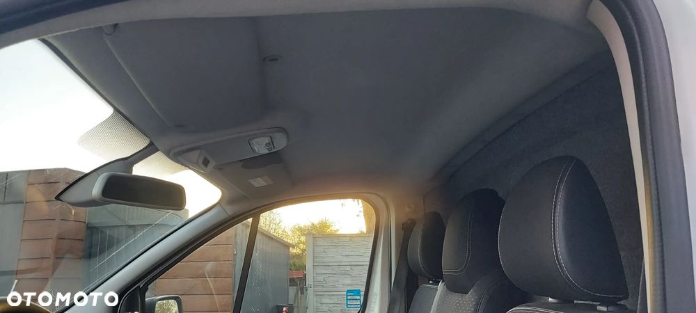 Opel VIVARO - 17