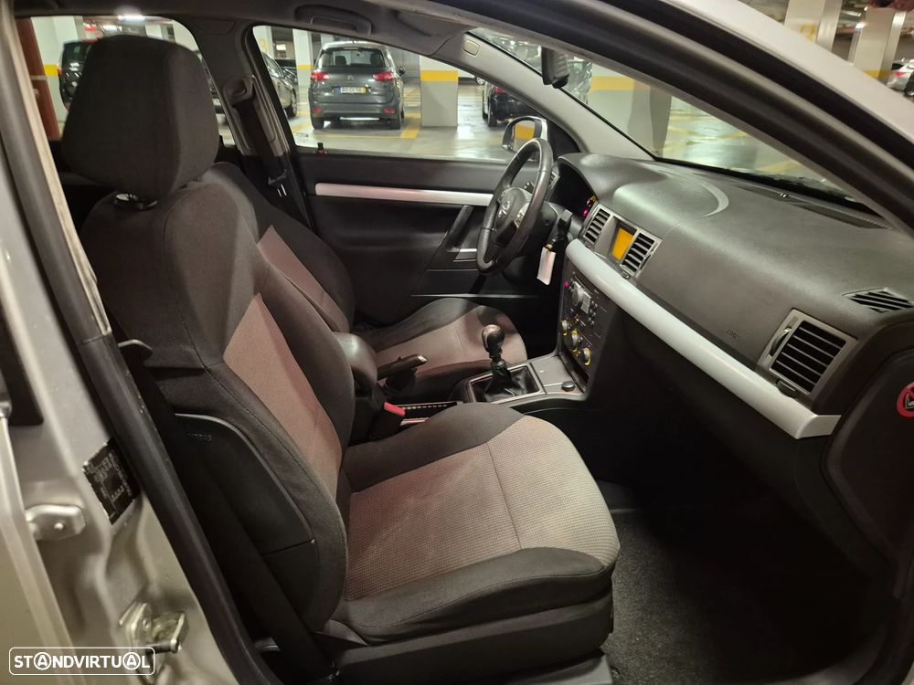 Opel Vectra 1.9 CDTi Elegance - 29